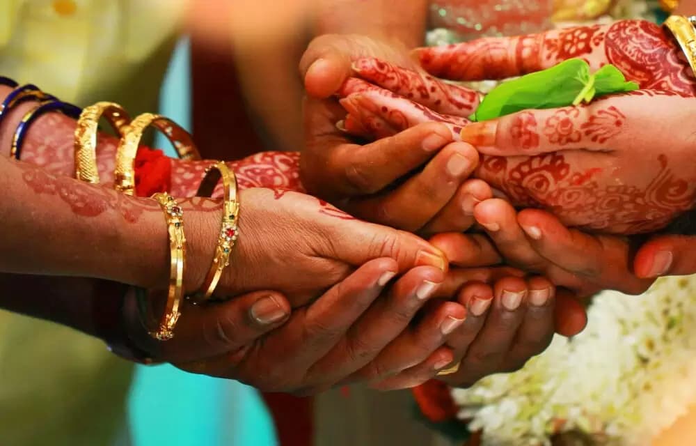 పెళ్లిళ్లు లేక బ్రహ్మదేవుడు ఖాళీగా!