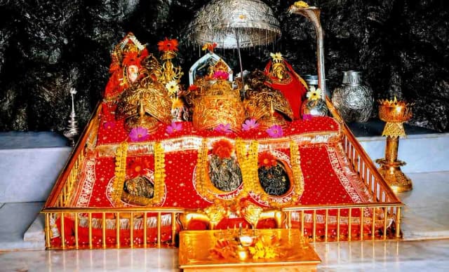 వైష్ణో దేవీ మందిర్
