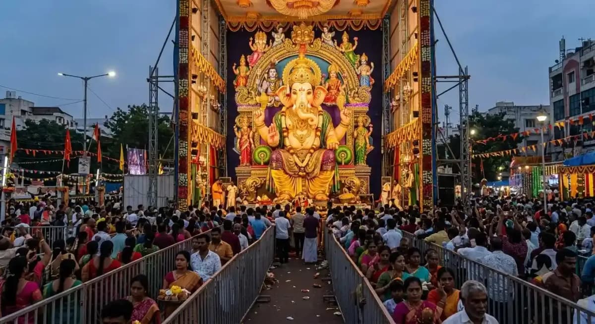 గణేశ స్థాపన 2026: విగ్రహ ప్రతిష్ఠ, ముహూర్తం, దిశా నియమాలు — పండుగలు