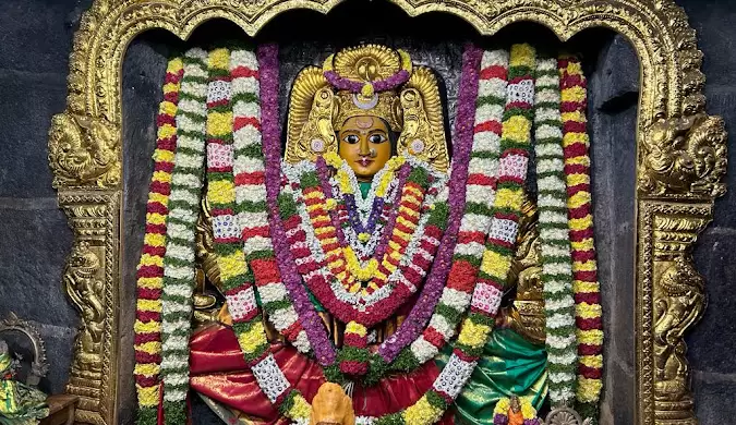 భద్రకాళి ఆలయం — ఆలయాలు