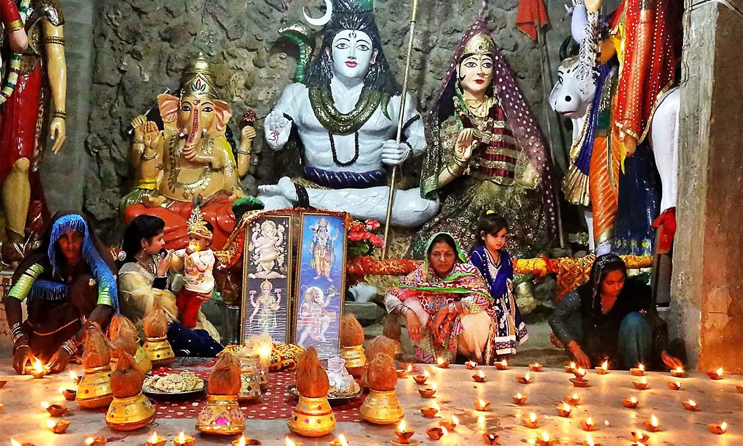 పాకిస్థాన్‌లోని హిందూ దేవాలయాలు ఎదుర్కొంటున్న సవాళ్లు — వార్తలు