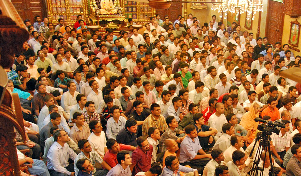 యూత్ ఎంగేజ్‌మెంట్: తర్వాతి తరానికి స్ఫూర్తినిచ్చేలా ఇస్కాన్ ప్రయత్నాలు — సంస్కృతి