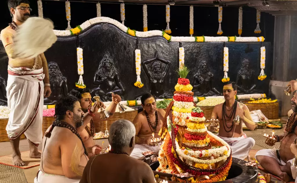 కాశీ విశ్వనాథ హాలు