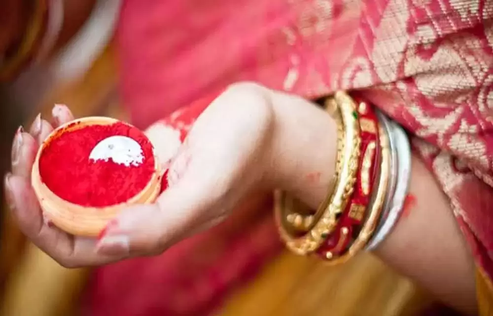 వస్తున్నాను… సిందూరం రక్షించడానికి! — హిందూమతం