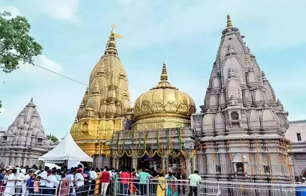 కాశీ విశ్వనాథ — దశాశ్వమేధ గట్టుపై గంగ హారతి