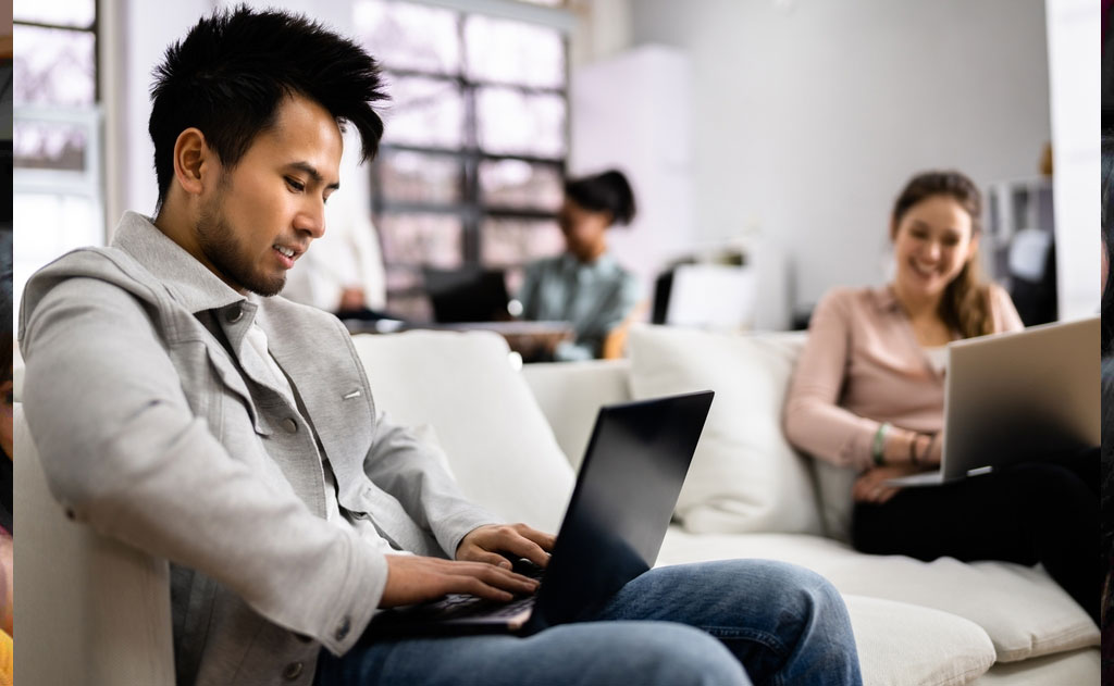 కో లివింగ్ డేంజర్ కాలింగ్ — హిందూమతం