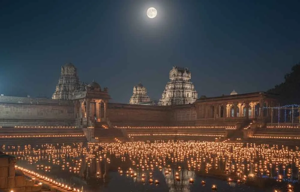 కార్తీక మాసంలో దీపాలు వెలిగించడం ఎందుకు negativityని తొలగించి శాంతిని ఇస్తుంది — పండుగలు