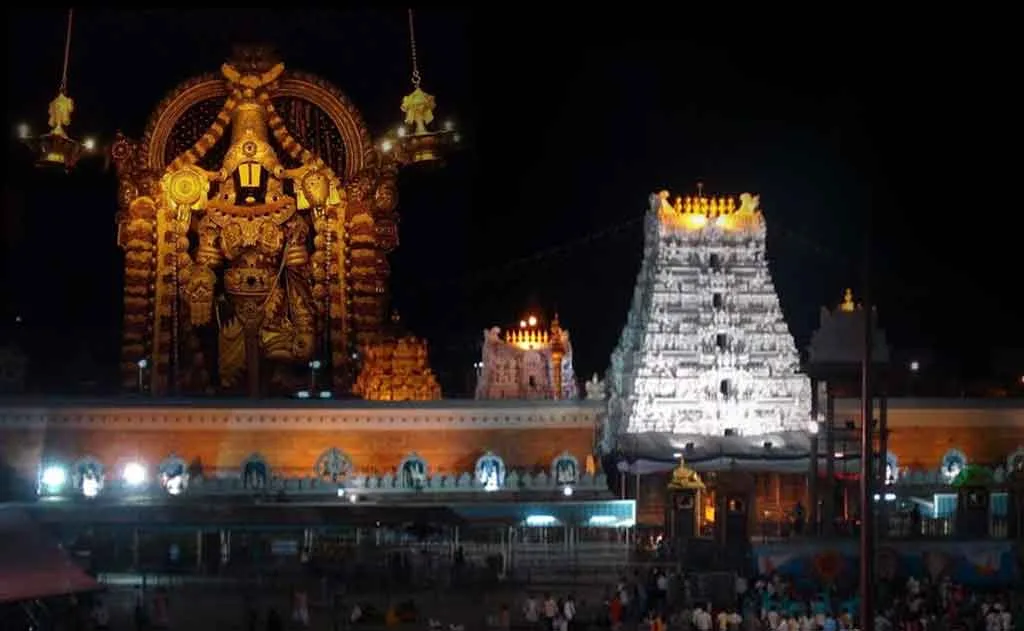 తిరుమల వేంకటేశ్వర ఆలయం — ప్రధాన ప్రవేశద్వారం మరియు గోపురం