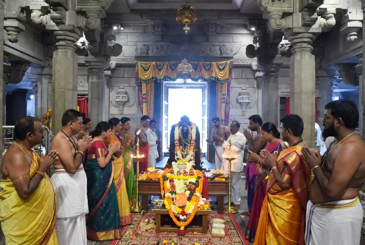 అమెరికన్ హిందువుల కోసం హిందూ పండుగల క్యాలెండర్ 2026 — పండుగలు